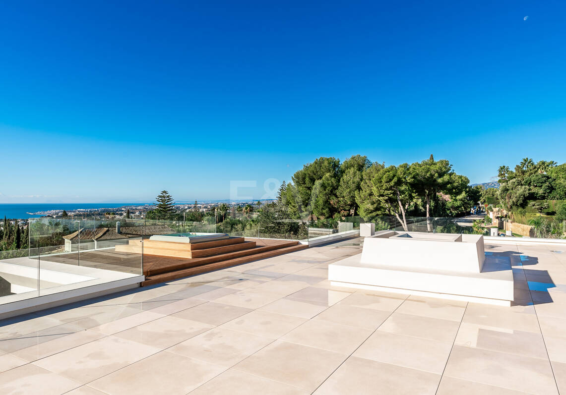 Utsökt modern villa i hjärtat av Sierra Blanca