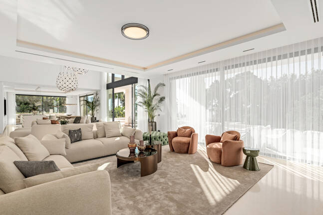 Utsökt modern villa i hjärtat av Sierra Blanca