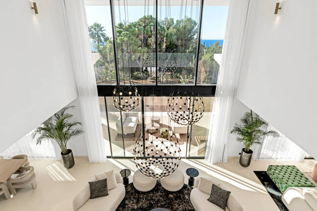 Utsökt modern villa i hjärtat av Sierra Blanca