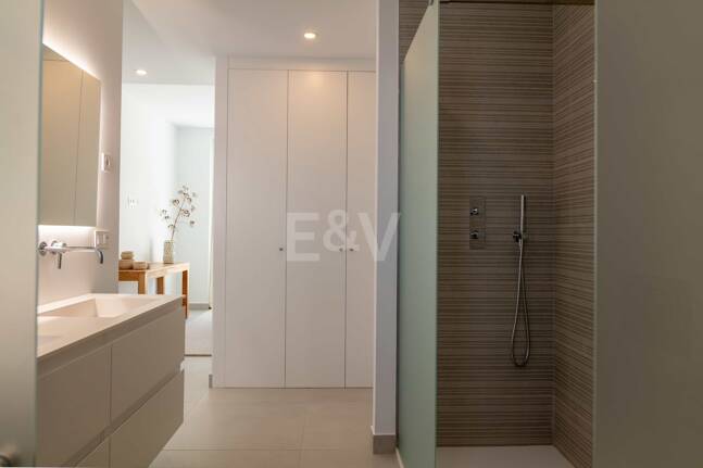 Penthouse i Altos de Los Monteros med fantastisk panoramautsikt