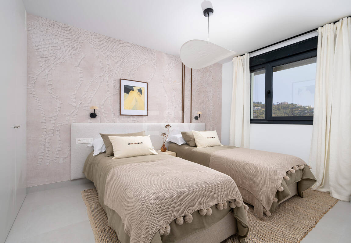 Penthouse i Altos de Los Monteros med fantastisk panoramautsikt