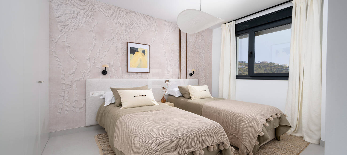 Penthouse i Altos de Los Monteros med fantastisk panoramautsikt