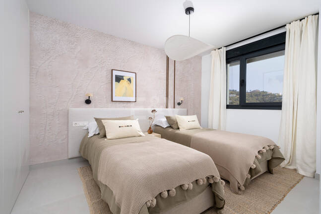 Penthouse i Altos de Los Monteros med fantastisk panoramautsikt