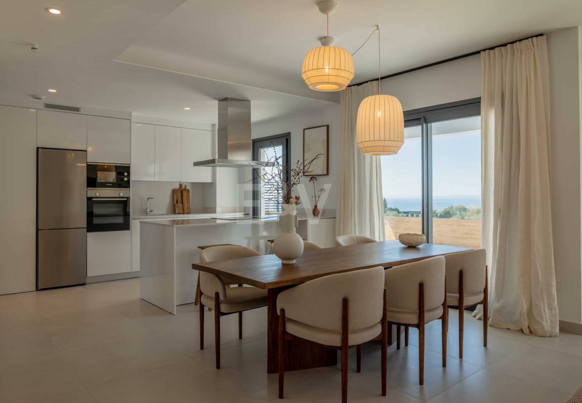 Penthouse i Altos de Los Monteros med fantastisk panoramautsikt