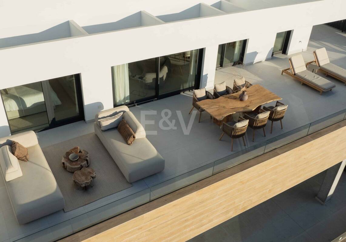 Penthouse in Altos de Los Monteros with Amazing Panoramic Views