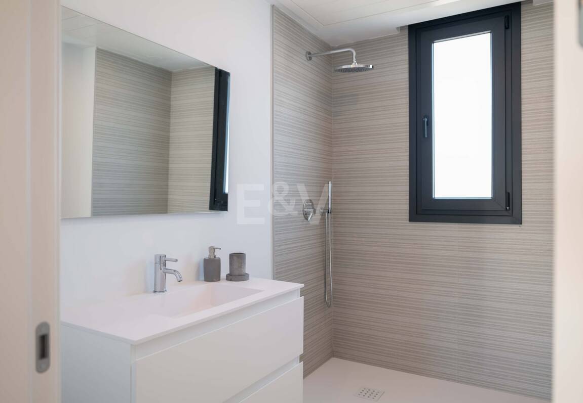 Penthouse i Altos de Los Monteros med fantastisk panoramautsikt