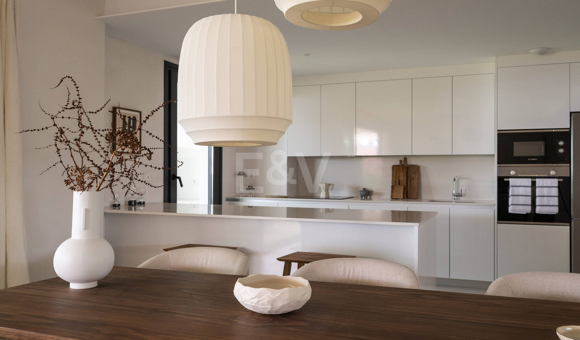 Ático en Altos de Los Monteros con impresionantes vistas panorámicas