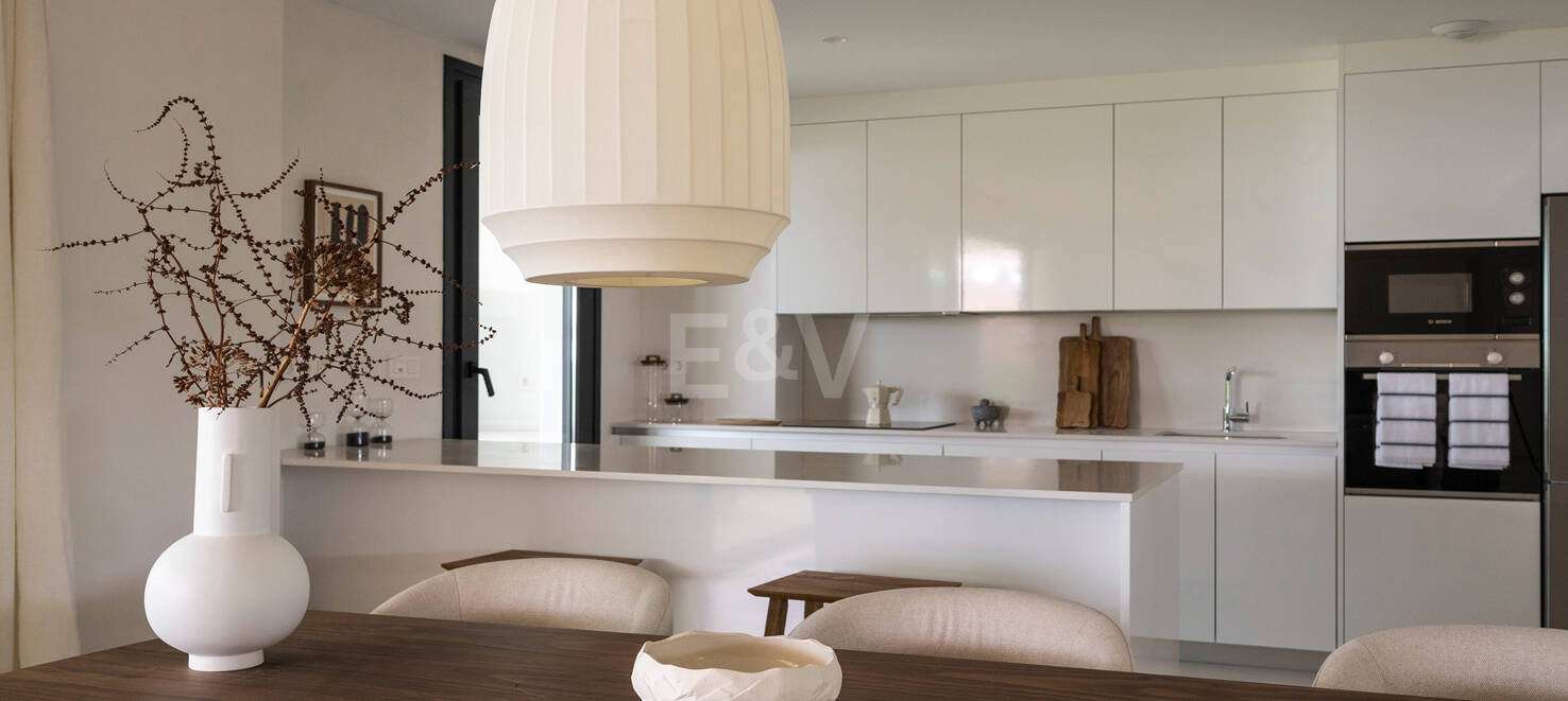 Penthouse i Altos de Los Monteros med fantastisk panoramautsikt