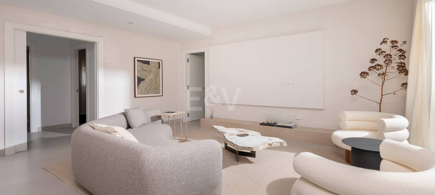 Penthouse i Altos de Los Monteros med fantastisk panoramautsikt