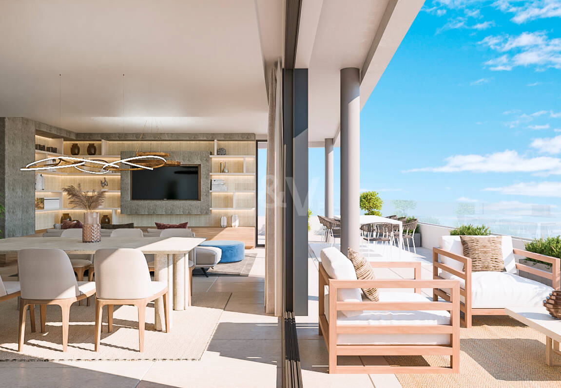 Luxury Apartment in Los Altos de Los Monteros with Panoramic Views