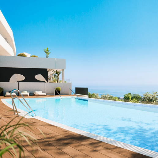 Lyxlägenhet i Los Altos de Los Monteros med panoramautsikt