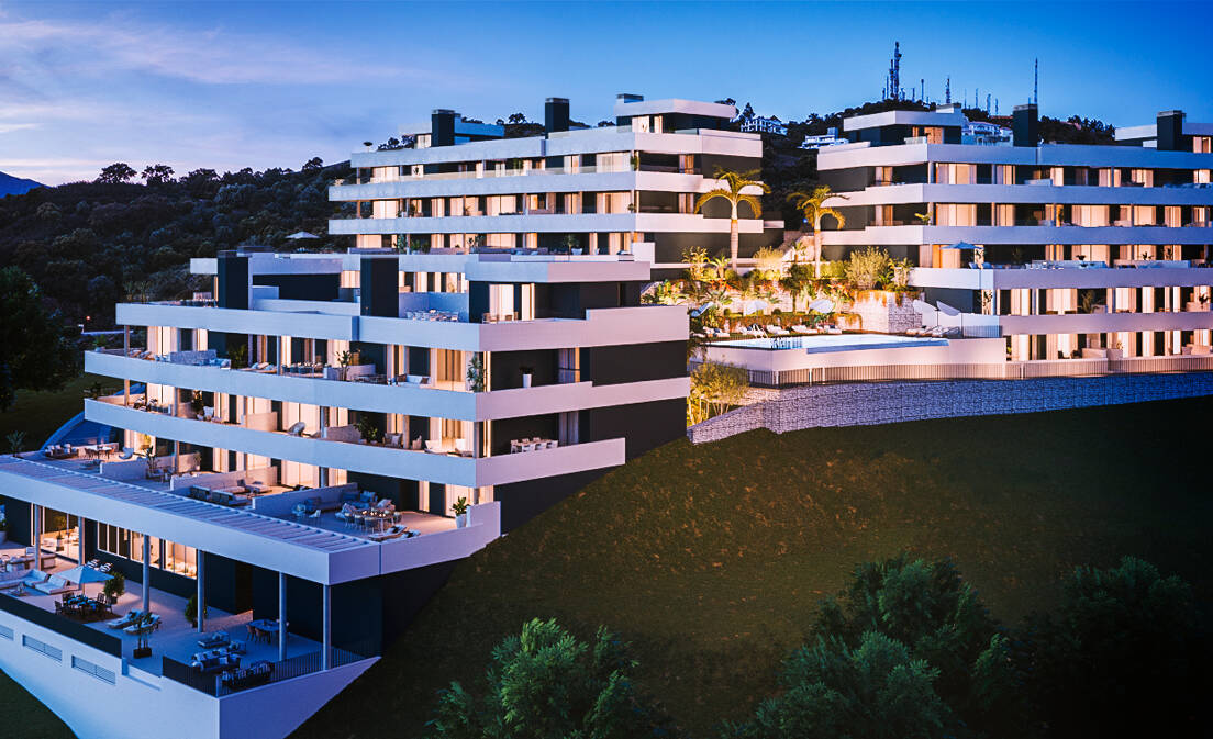 Apartamento de lujo en Los Altos de Los Monteros con vistas panorámicas