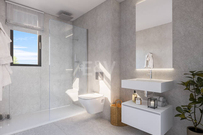 Luxury Apartment in Los Altos de Los Monteros with Panoramic Views