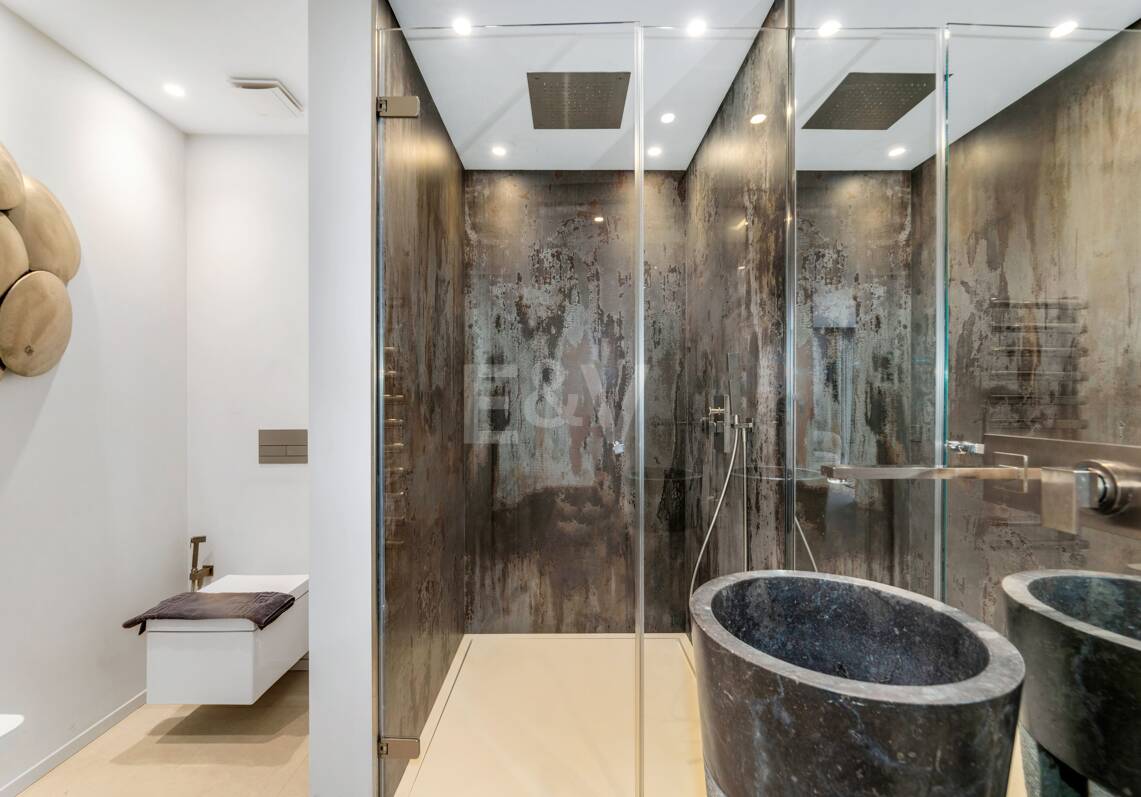 Modern arkitektonisk juvel Cascada de Camoján. Priser från €48 000 per vecka