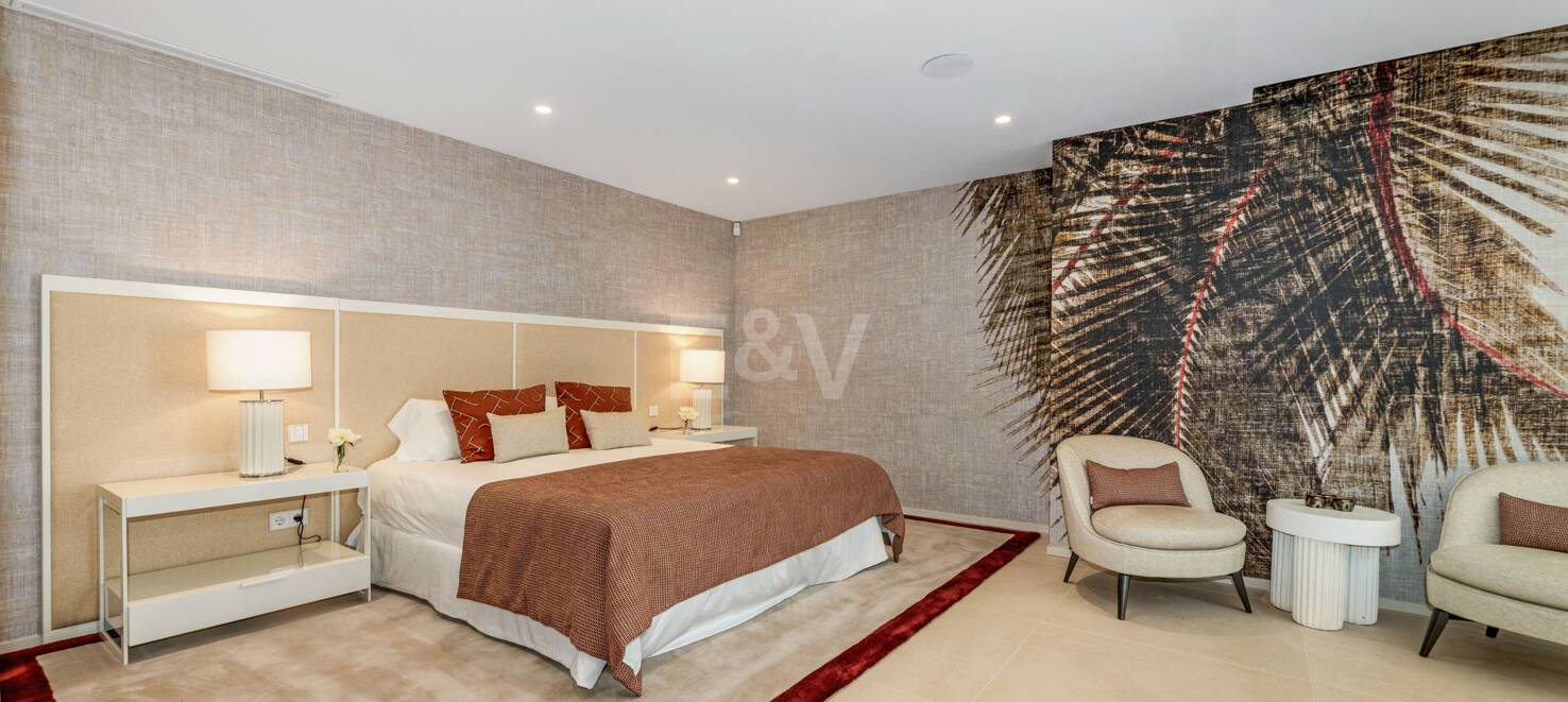 Bijoux architectural moderne Cascada de Camoján. Prix à partir de 48 000 € par semaine