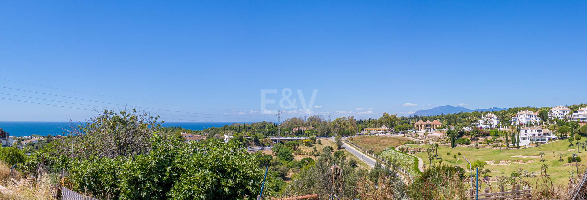 Best-Value Modern Style Villa with Sea and Mountain Views in Marbella Town