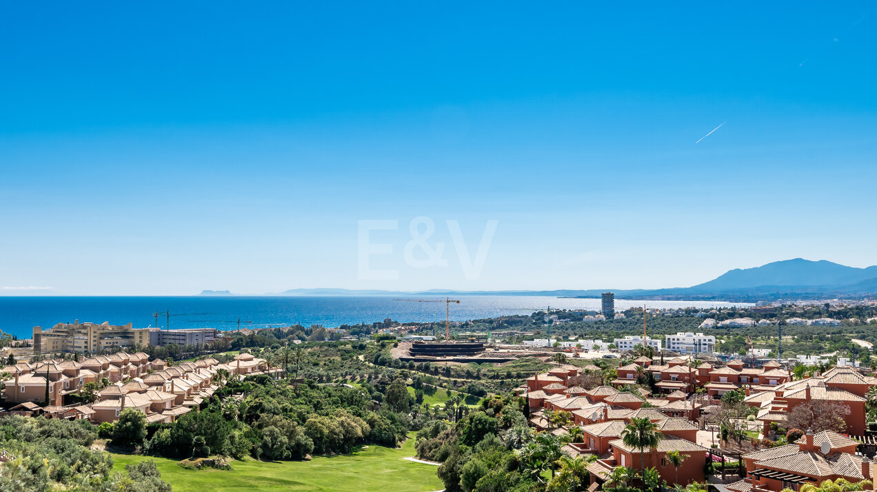 Casa pareada con las mejores vistas en Los Monteros