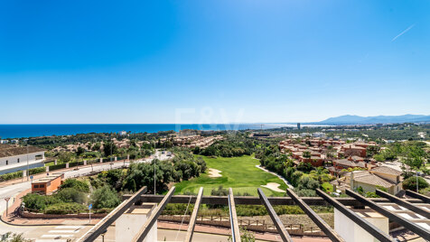 Townhouse with the Best Views in Los Monteros