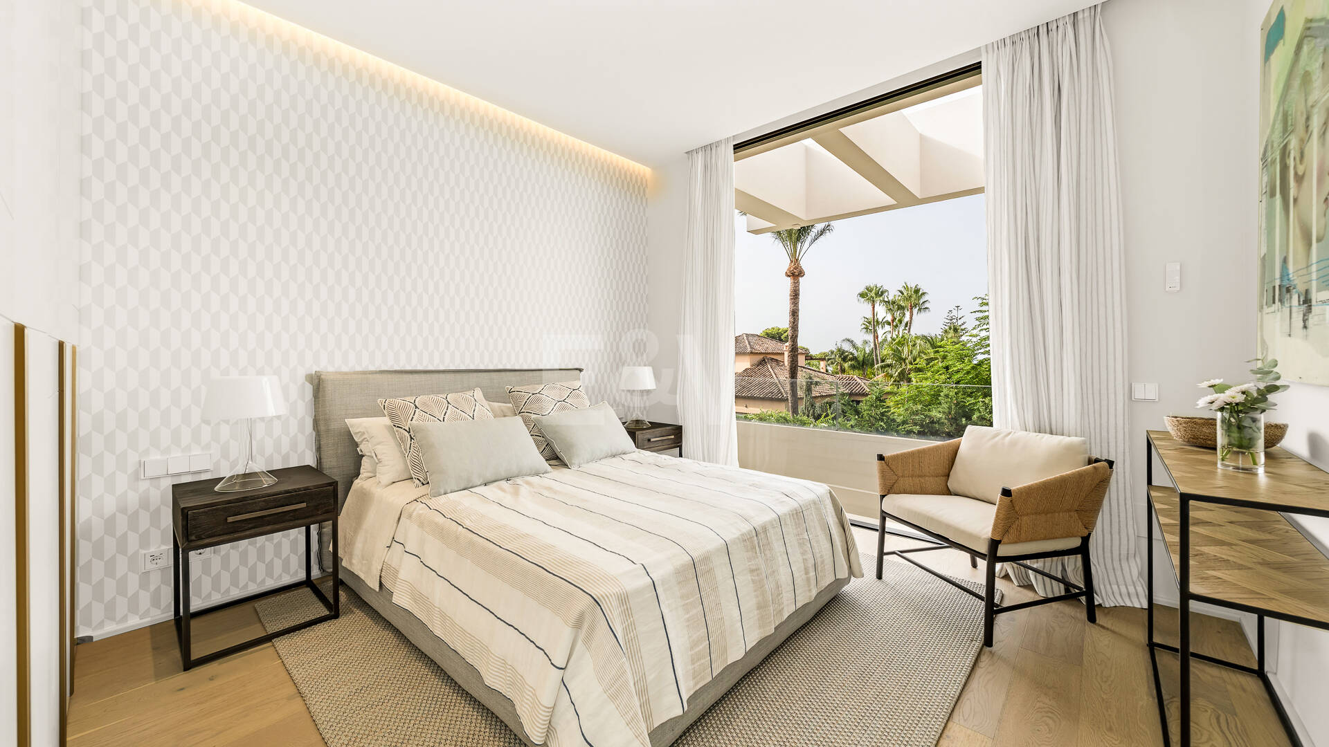 Luxuriöse, neu erbaute Villa mit Meerblick in Los Monteros