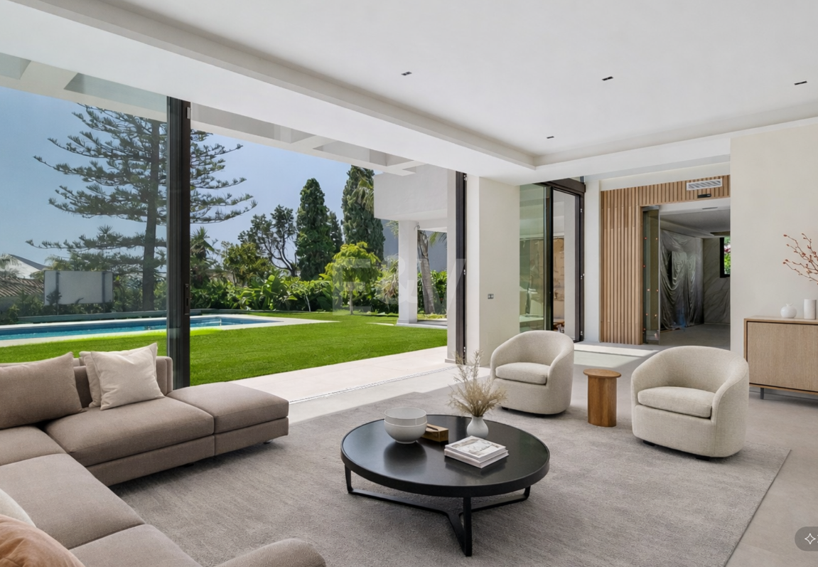 Luxuriöse, neu erbaute Villa mit Meerblick in Los Monteros