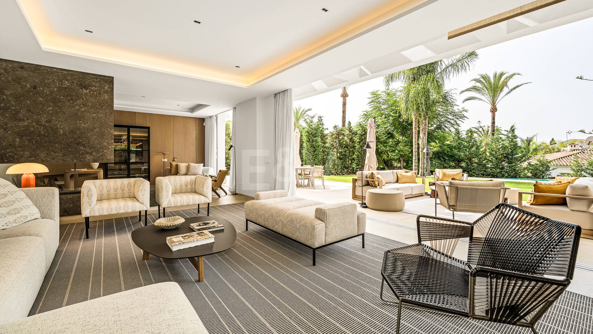 Luxuriöse, neu erbaute Villa mit Meerblick in Los Monteros