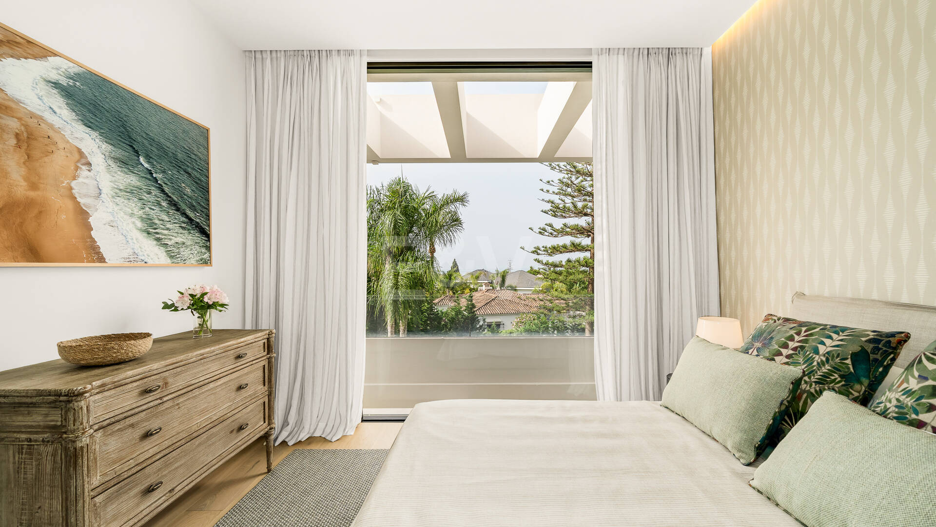Luxuriöse, neu erbaute Villa mit Meerblick in Los Monteros