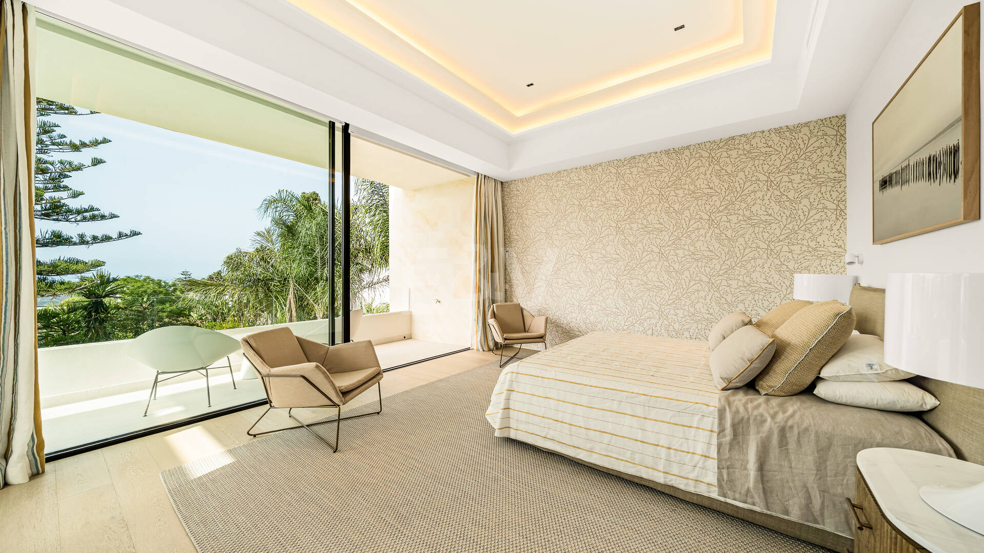 Luxuriöse, neu erbaute Villa mit Meerblick in Los Monteros