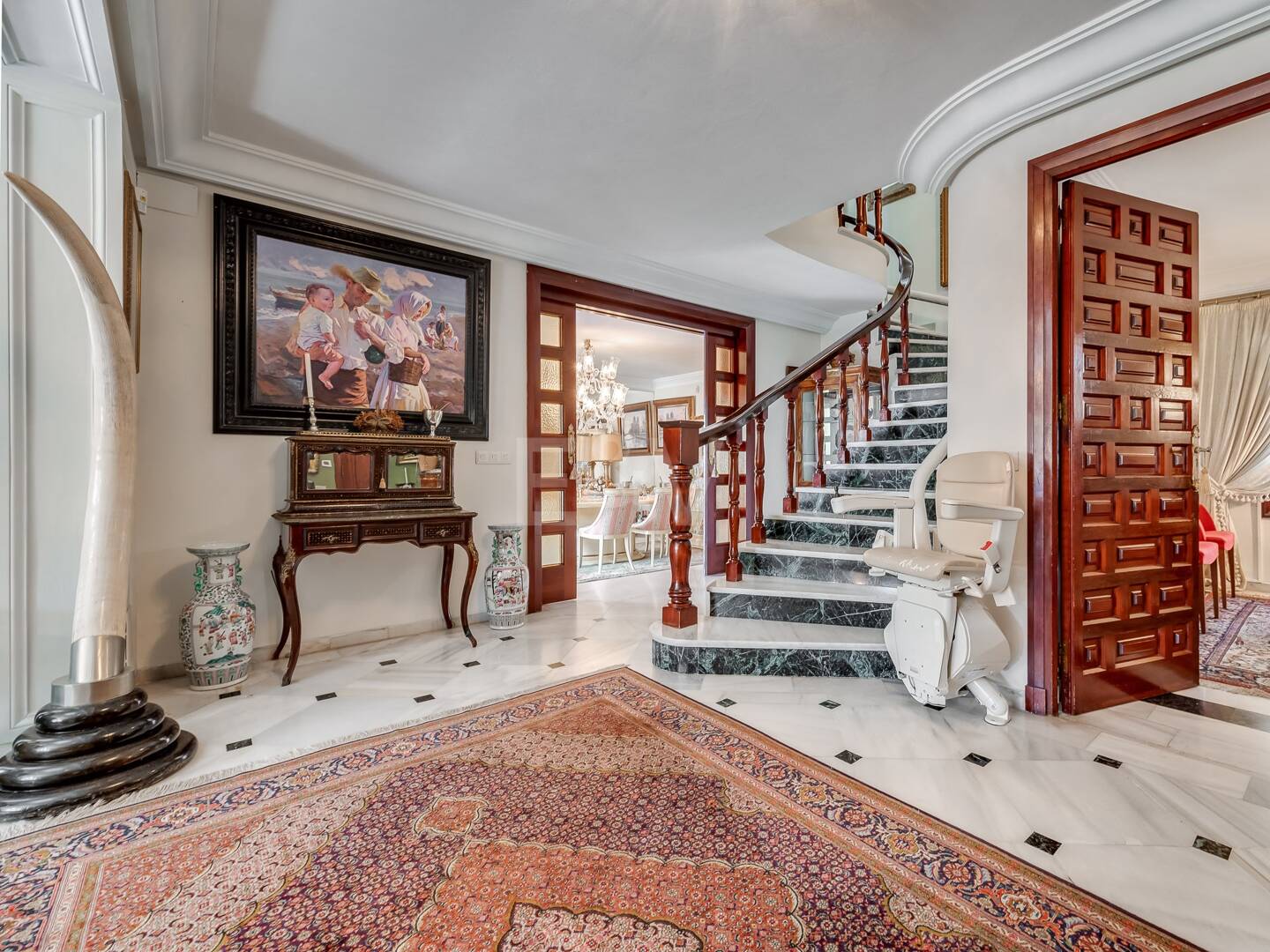 Villa en una tranquila urbanización al lado de la ciudad de Marbella