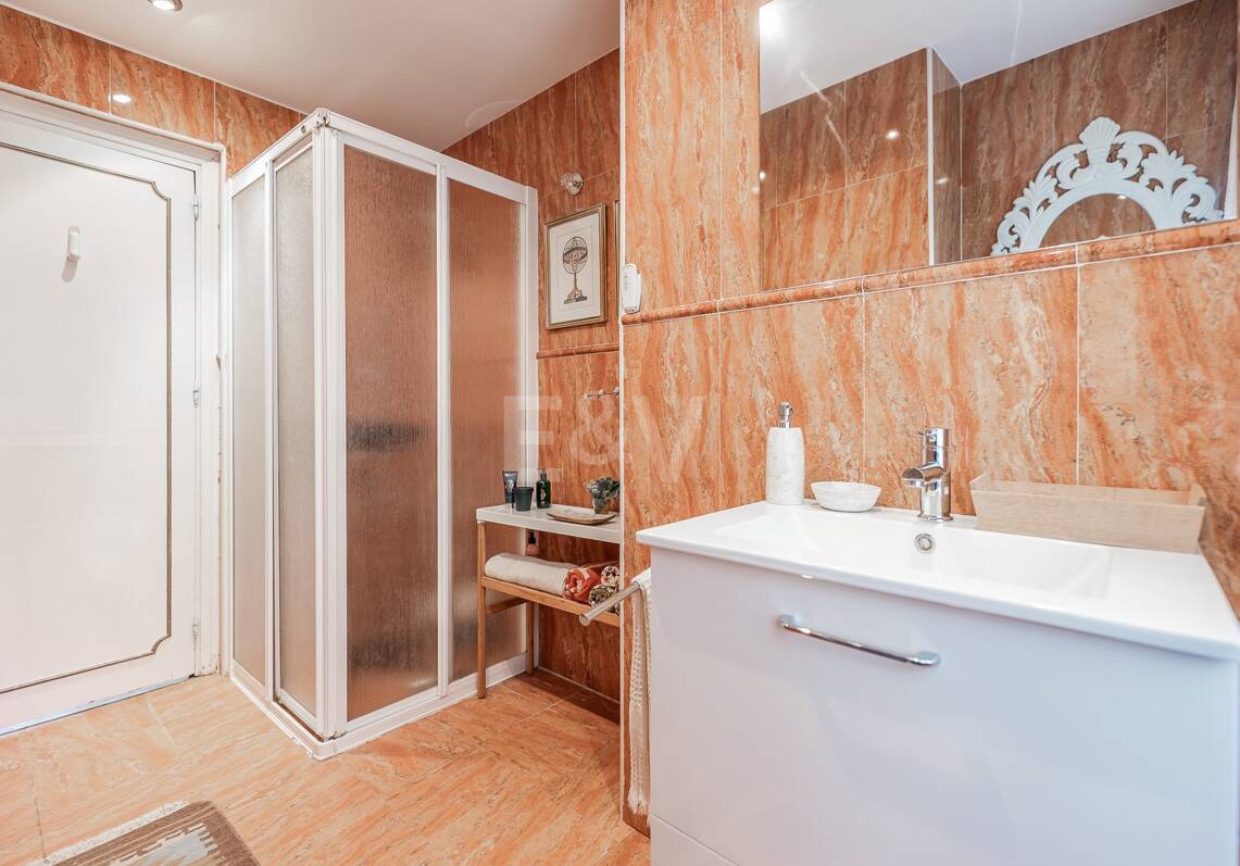 Villa dans une urbanisation tranquille à côté de Marbella City
