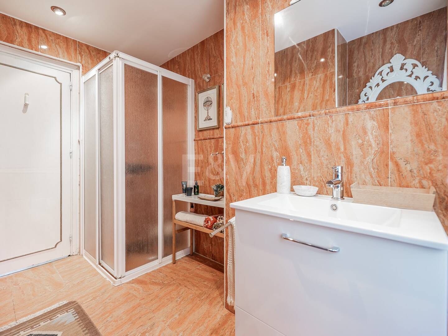 Villa i en lugn urbanisering bredvid Marbella City