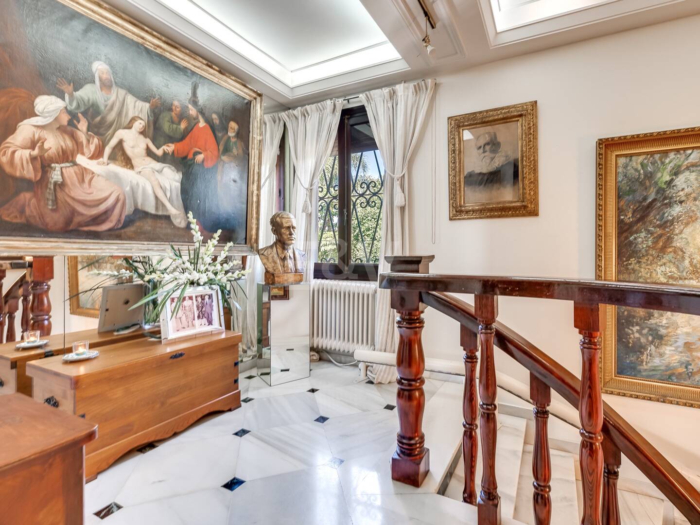 Villa en una tranquila urbanización al lado de la ciudad de Marbella