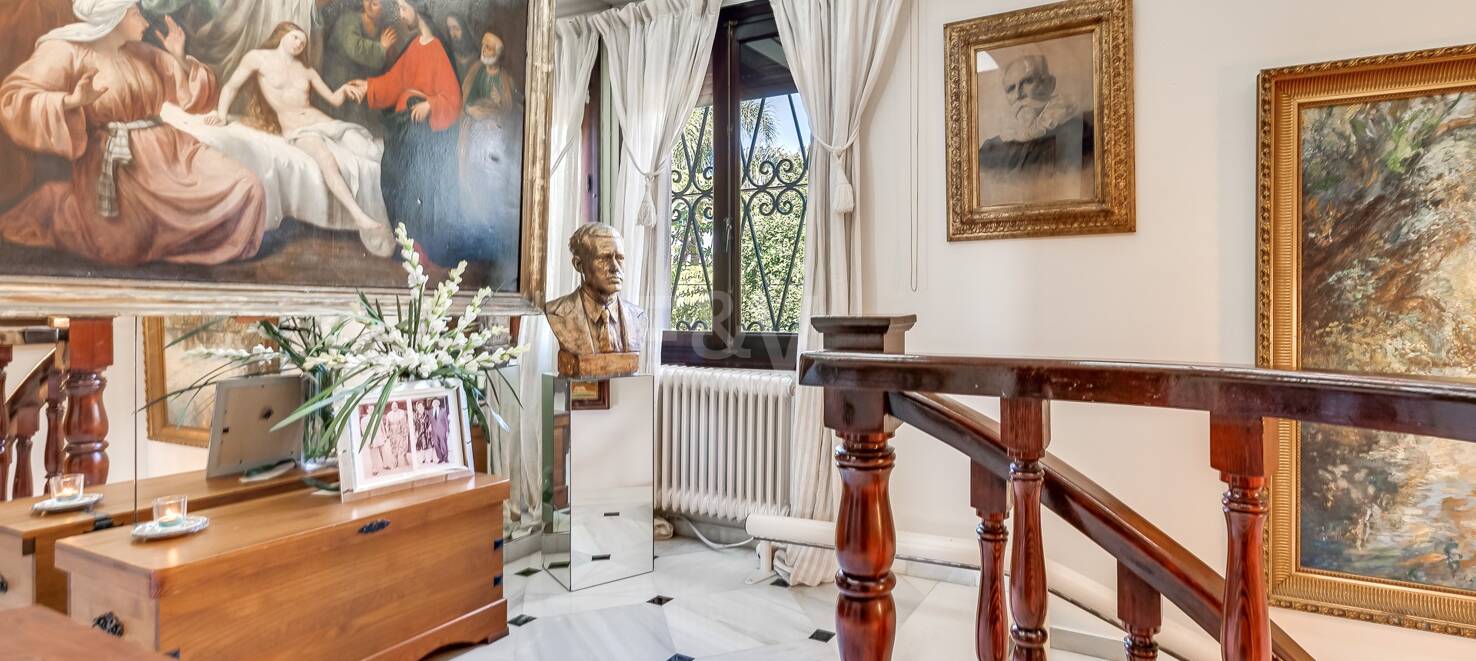 Villa in a Quiet Urbanisation next to Marbella City