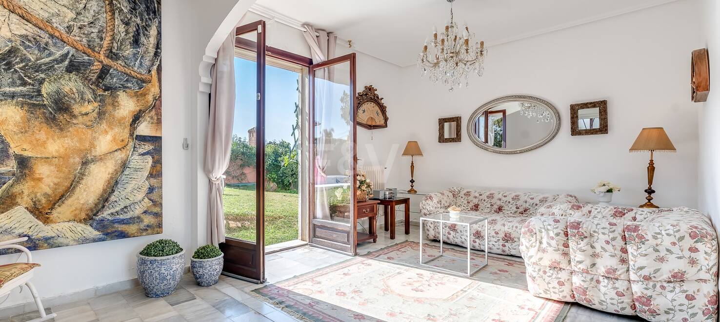 Villa in a Quiet Urbanisation next to Marbella City
