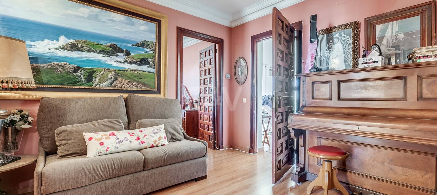 Villa in a Quiet Urbanisation next to Marbella City