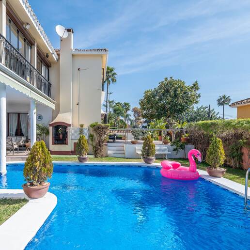 Villa in a Quiet Urbanisation next to Marbella City