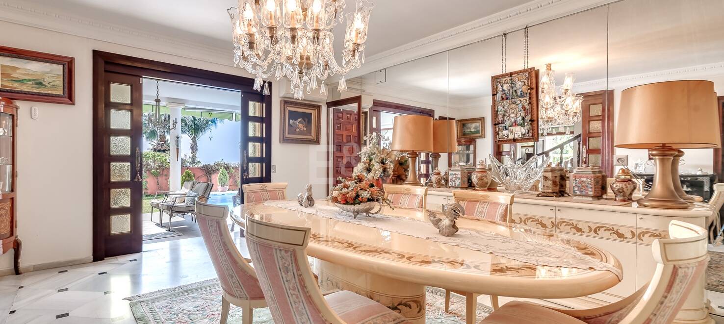 Villa in a Quiet Urbanisation next to Marbella City