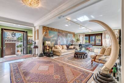 Villa en una tranquila urbanización al lado de la ciudad de Marbella