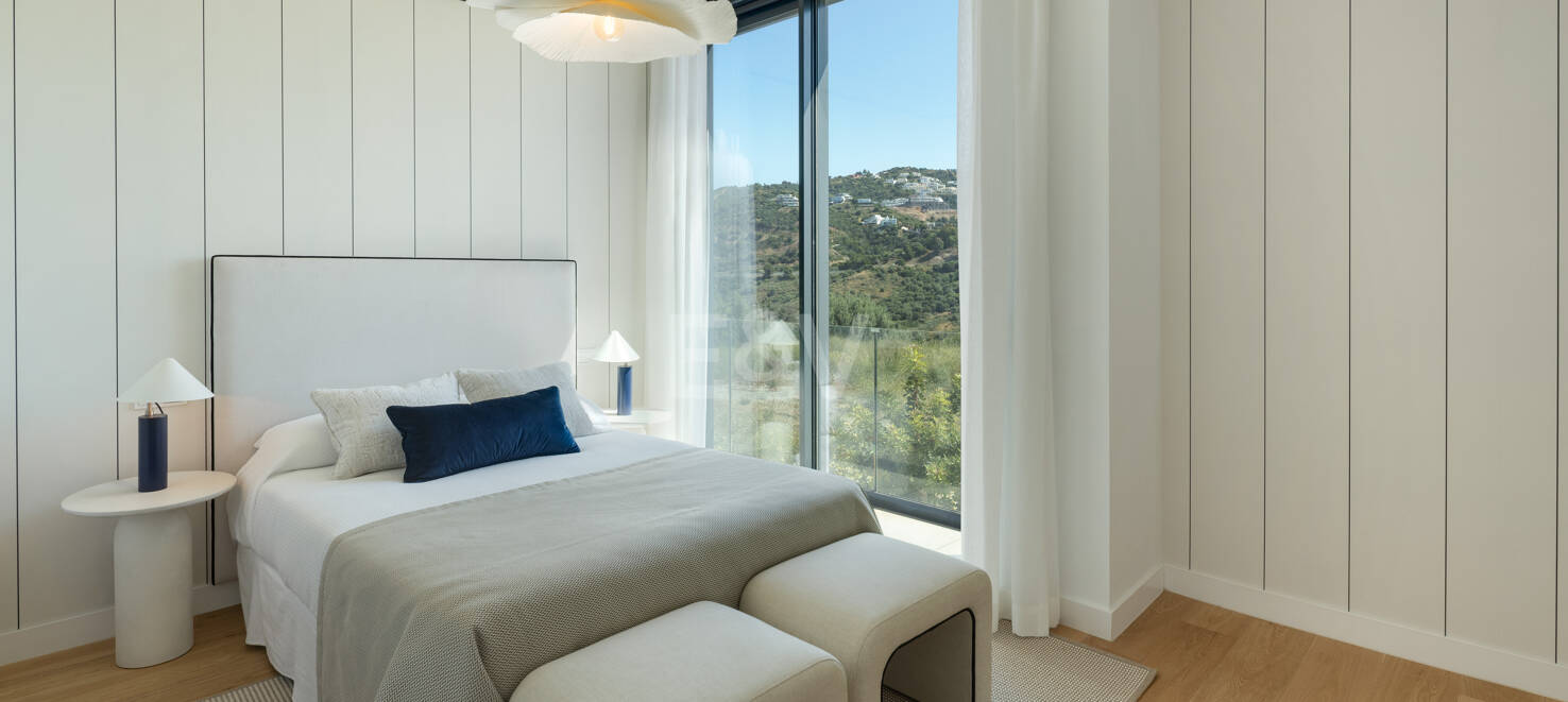 Brandneue Doppelhaushälfte in einer bewachten Wohnanlage mit privatem Pool und Meerblick