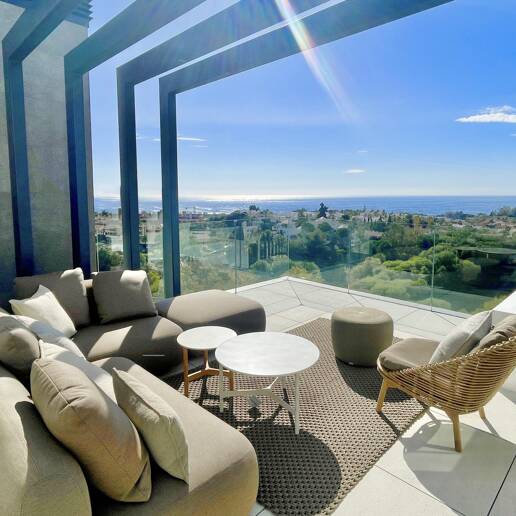 Luxury Villas in Rio Real with Panoramic Views