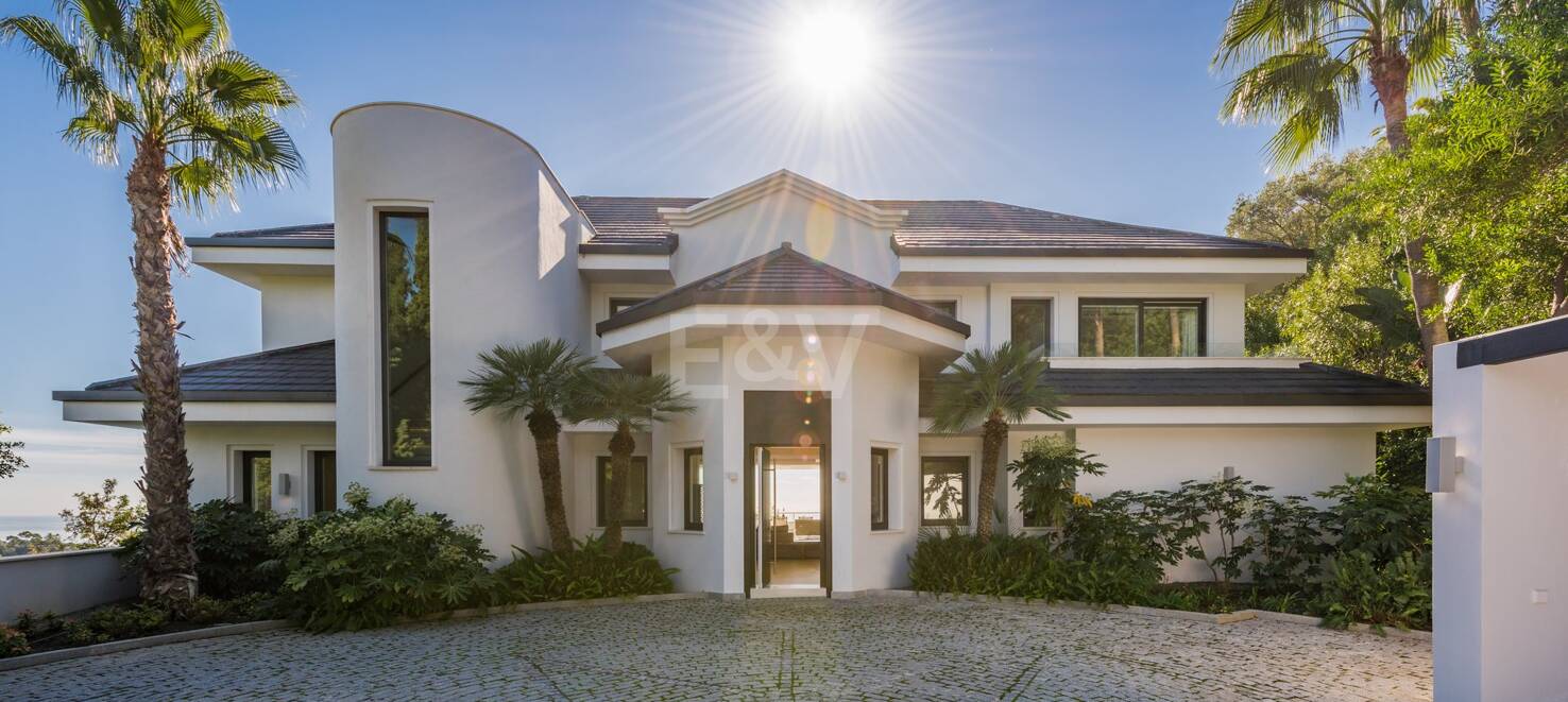 Moderne Villa in La Zagaleta mit herrlichem Meerblick