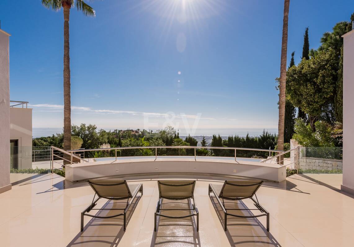 Modern villa in La Zagaleta with Stunning Sea Views