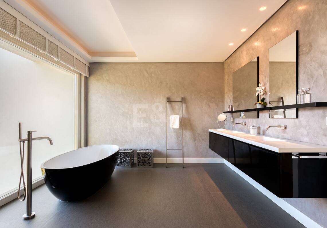 Modern villa in La Zagaleta with Stunning Sea Views