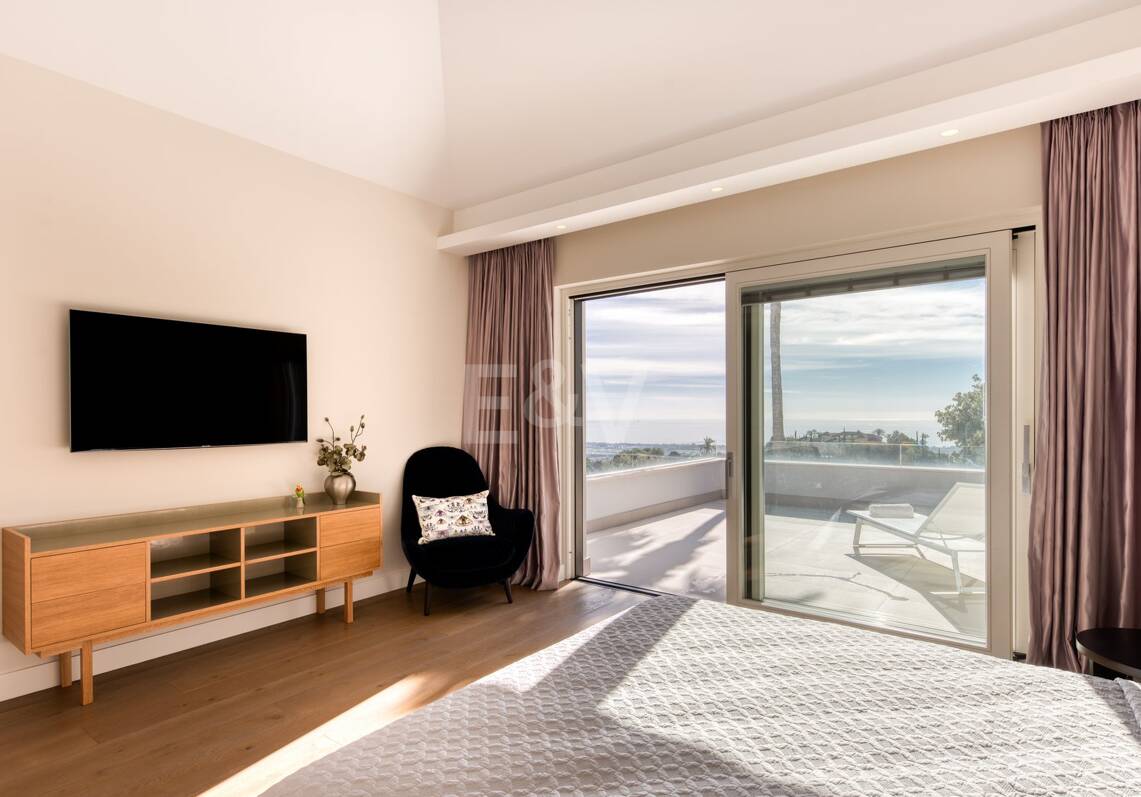 Modern villa in La Zagaleta with Stunning Sea Views