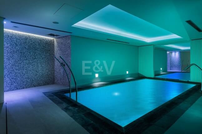 Moderne Villa in La Zagaleta mit herrlichem Meerblick