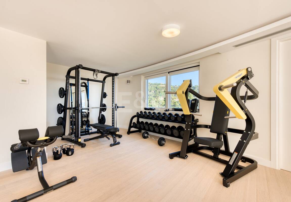 Moderne Villa in La Zagaleta mit herrlichem Meerblick