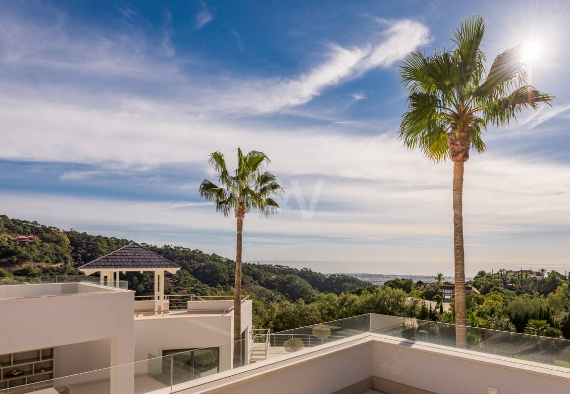 Moderne Villa in La Zagaleta mit herrlichem Meerblick