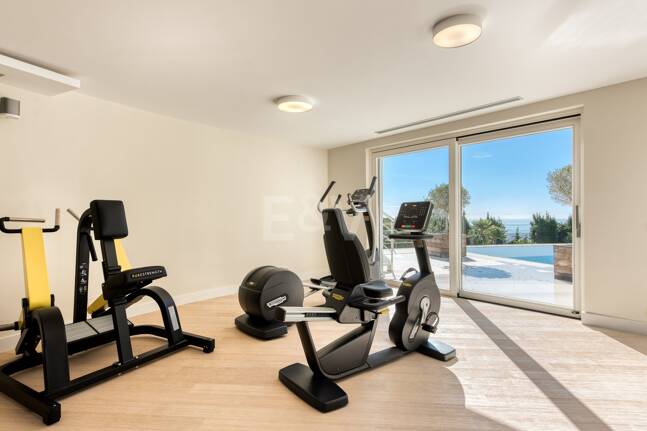 Moderne Villa in La Zagaleta mit herrlichem Meerblick