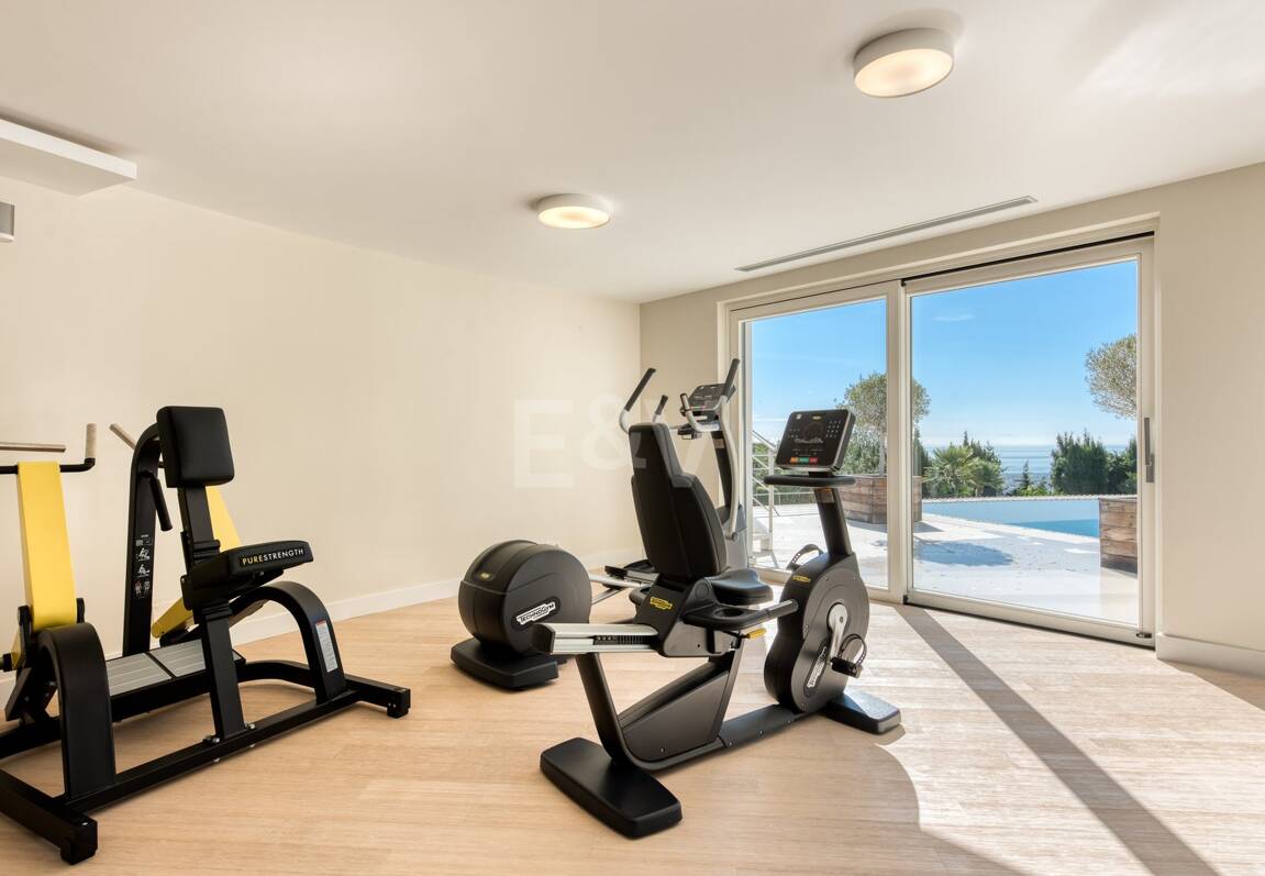 Moderne Villa in La Zagaleta mit herrlichem Meerblick