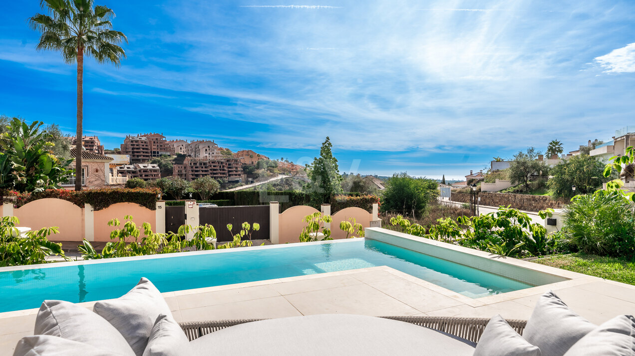 Villa à vendre en Elviria, Marbella Est