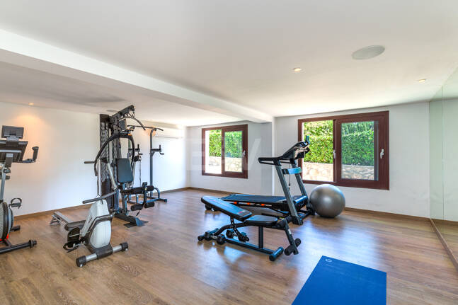 Elegantes Anwesen in Guadalmina auf einem Grundstück von über 24.000 m²